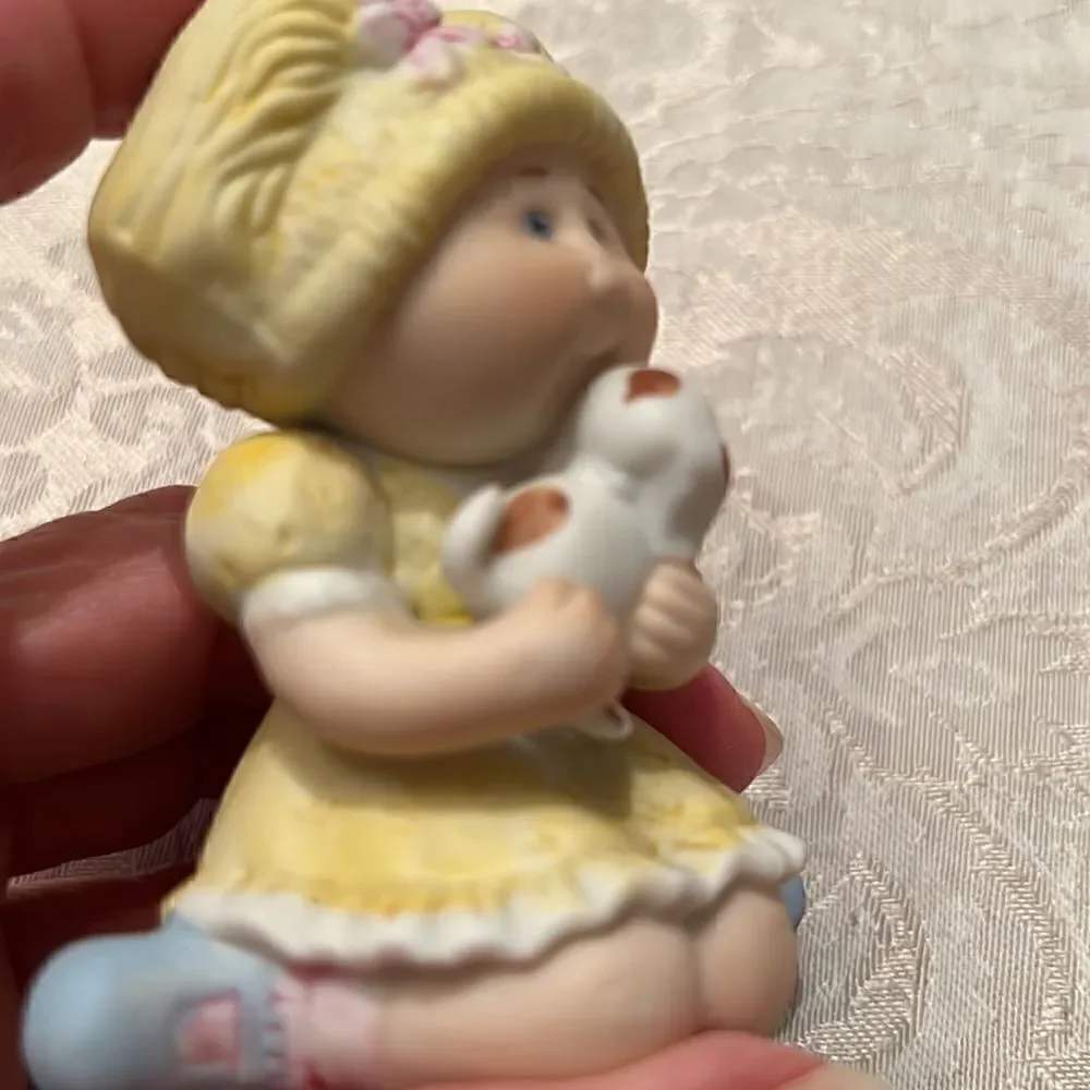 Vintage 1984 Cabbage Patch “special thoughts for special people” figurine EVC